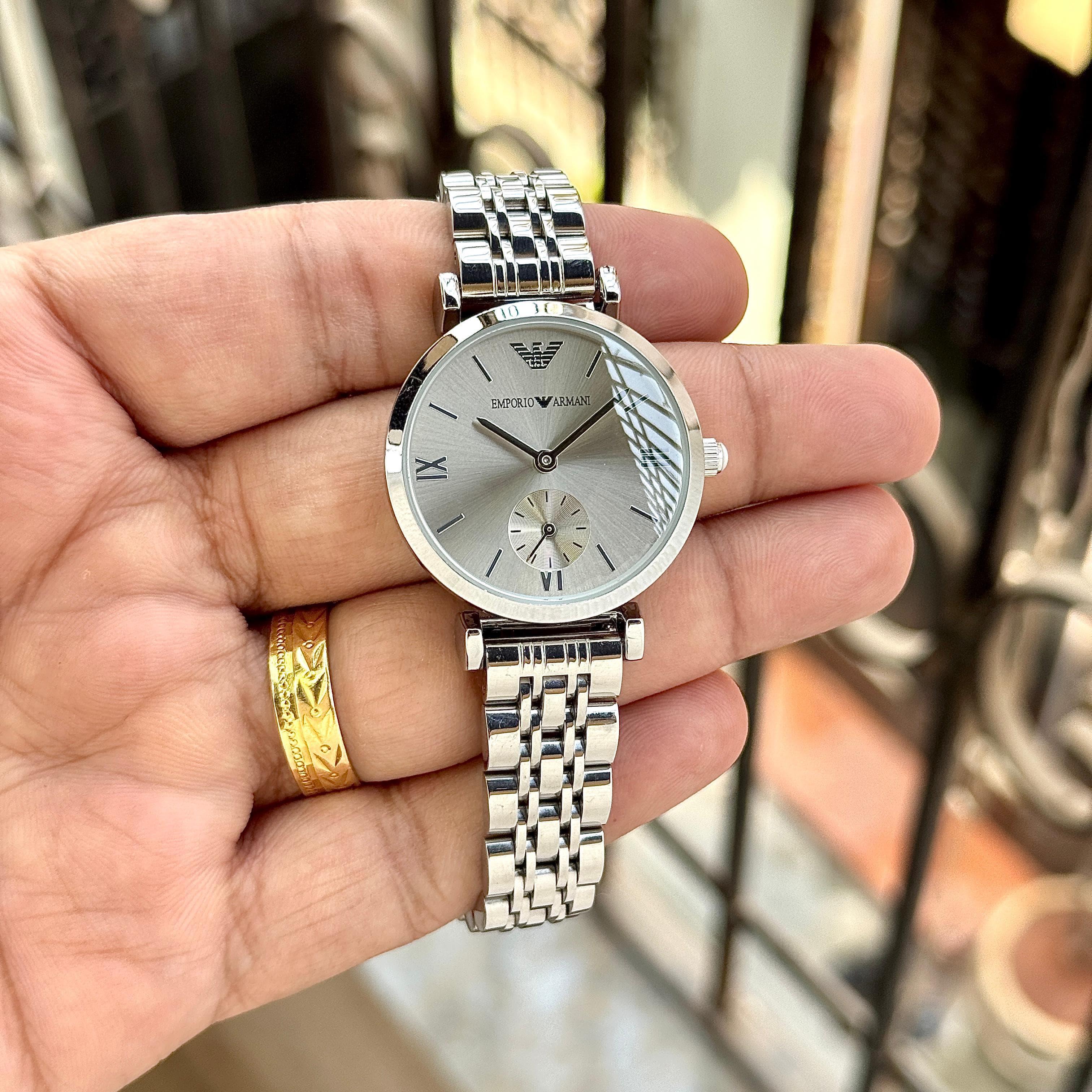 Empori_o Arman_i leates arrival for her